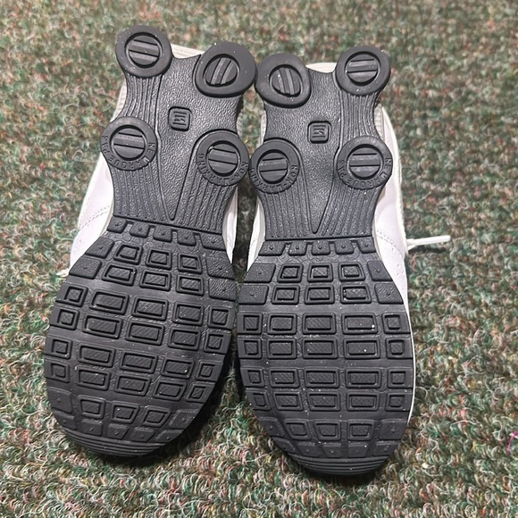 Nike Toddler Shox Deliver 8C - #515026-100 - Picture 7 of 9